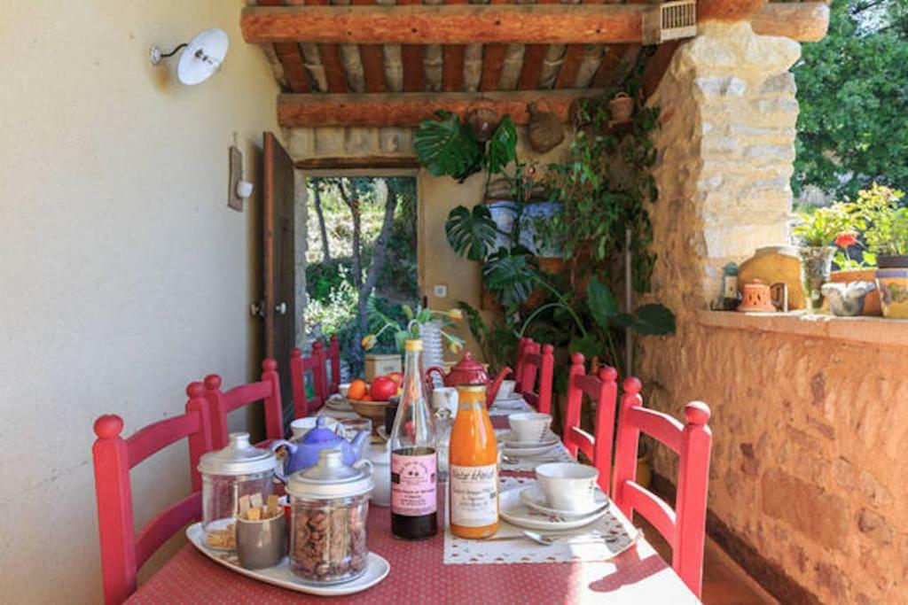 Bed and Breakfast Le Degoutaud Le Barroux Exterior foto