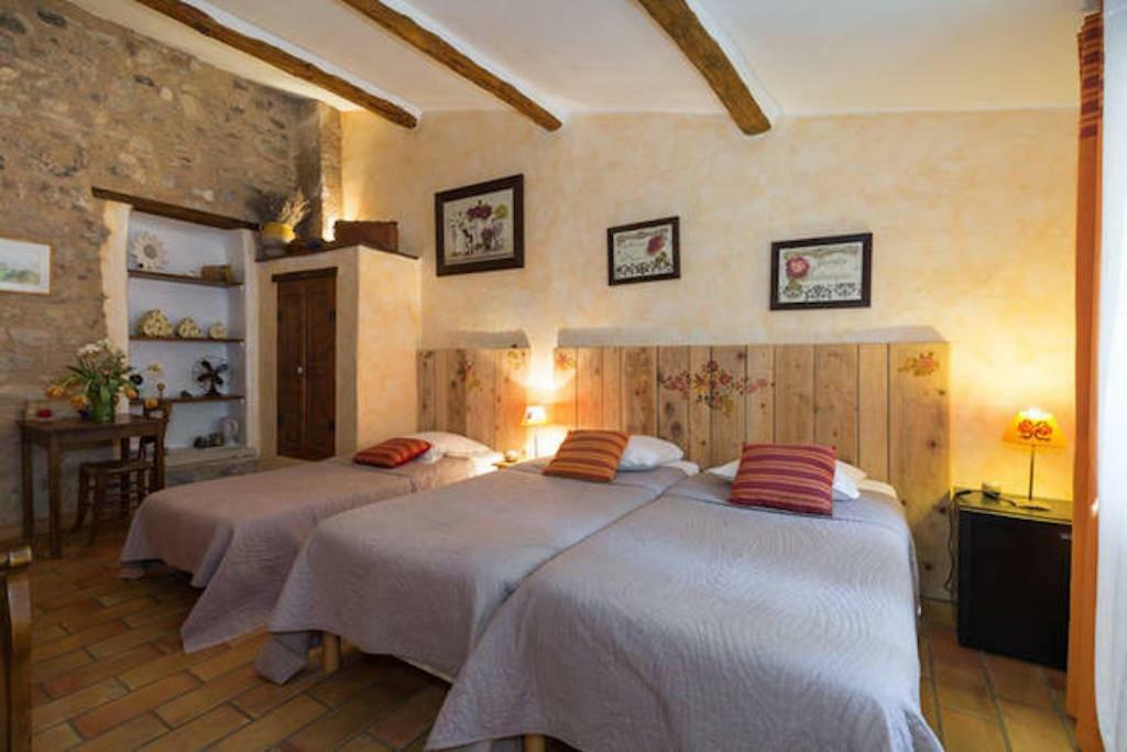 Bed and Breakfast Le Degoutaud Le Barroux Exterior foto